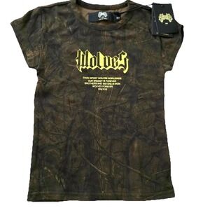 Darc Sport SHE Never Back Down Baby Tee Womens XS‎ Wolf Forest Camo Short Sleeve